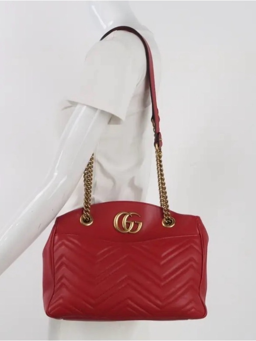 Gucci Red Calfskin Matelasse Medium GG Marmont Shoulder Bag W Gold Chain Strap - Picture 2 of 16